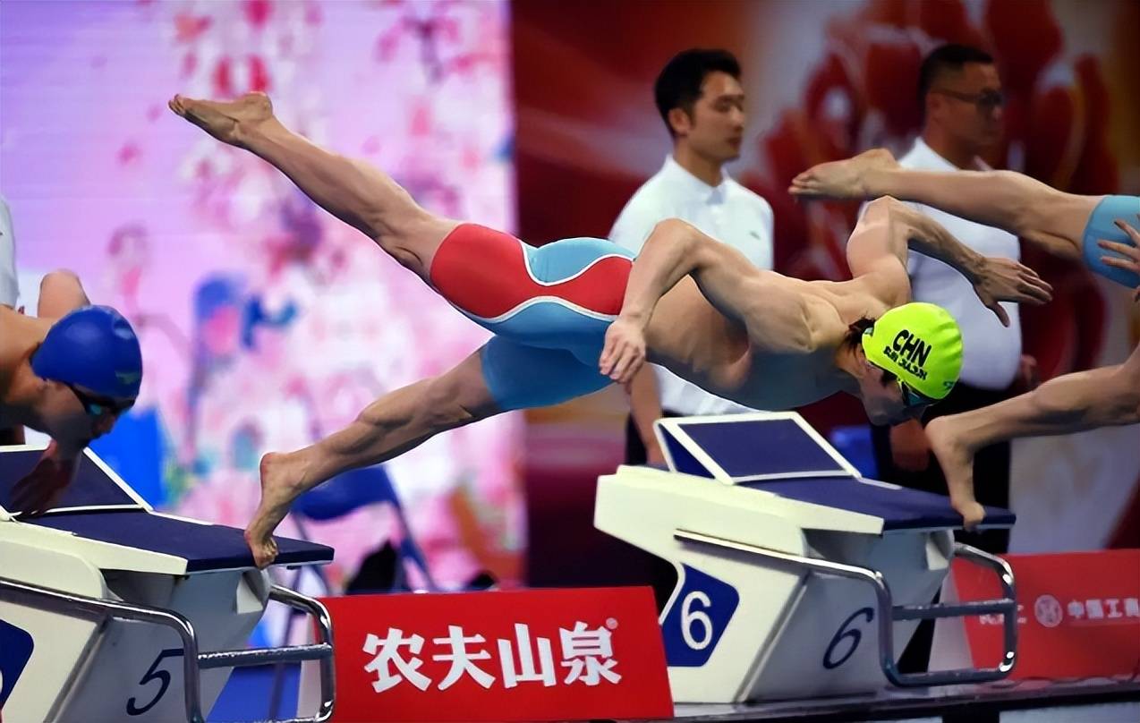 泳坛新星夺冠,备战奥运成功 泳坛新星夺冠,备战奥运成功