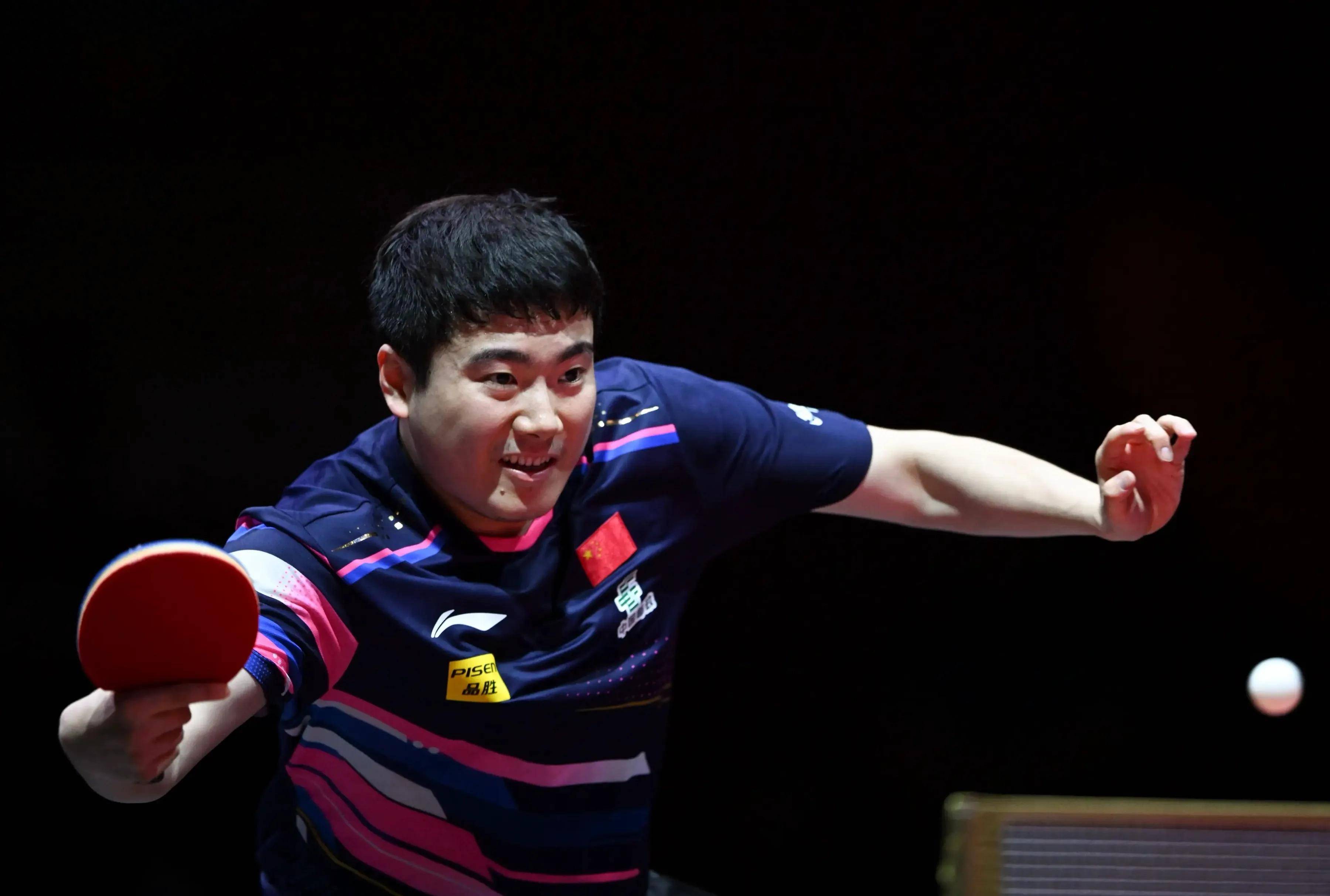 英格兰队完胜日本队，张本智和带队取胜